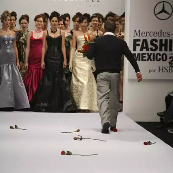 Desfile Alberto Rodríguez