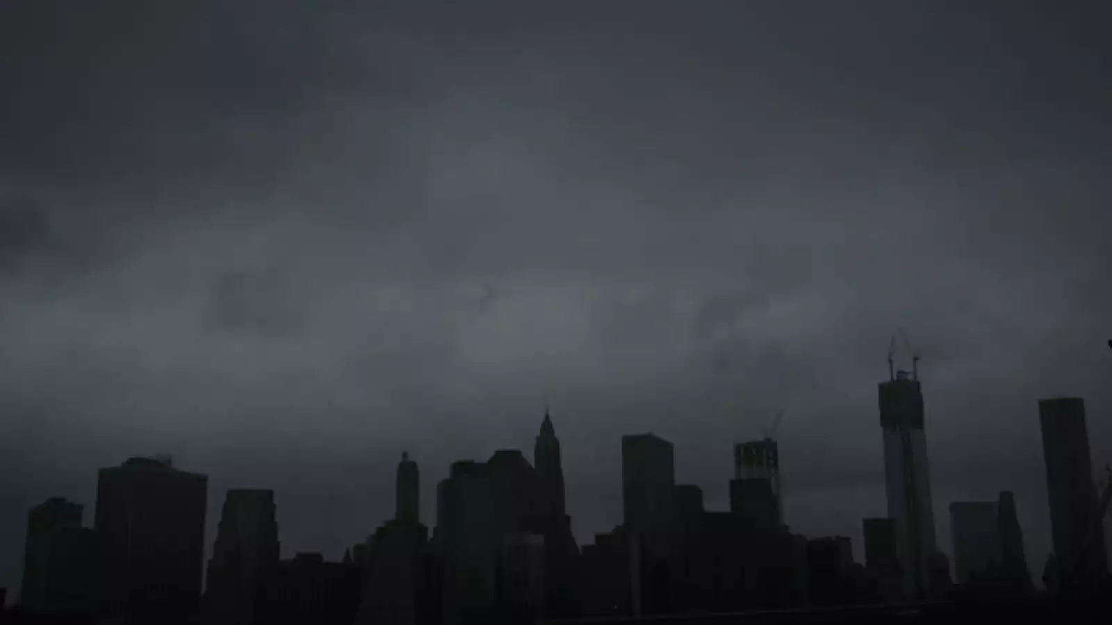 cielo de manhattan al amanecer