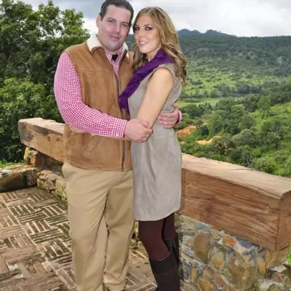 Civil Bety Vega y Rene Palme