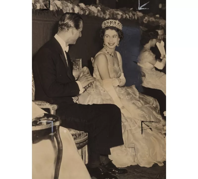 El día de hoy el príncipe Felipe, también conocido como Duque de Edimburgo, cumple 92 años, convirtiéndose así en el esposo de un monarca británico con más años.