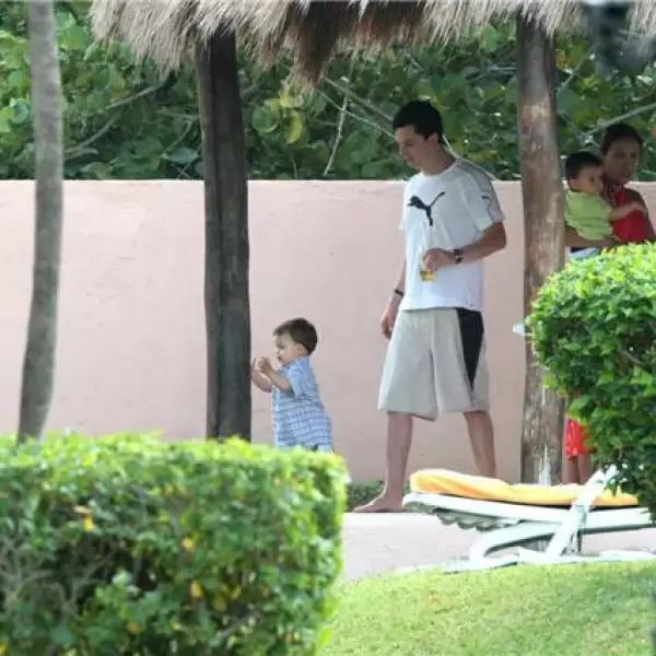 Vicente Fox de vacaciones con sus nietos