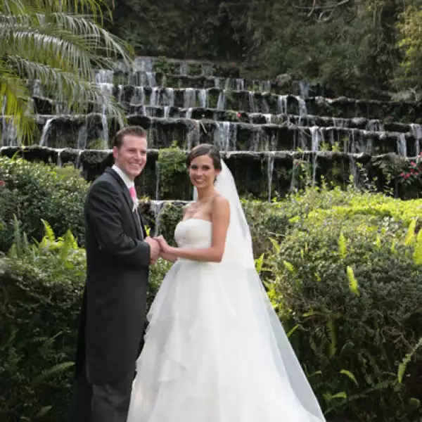 Boda en Cuernavaca de Barbara Deschamps y Manuel Tamayo