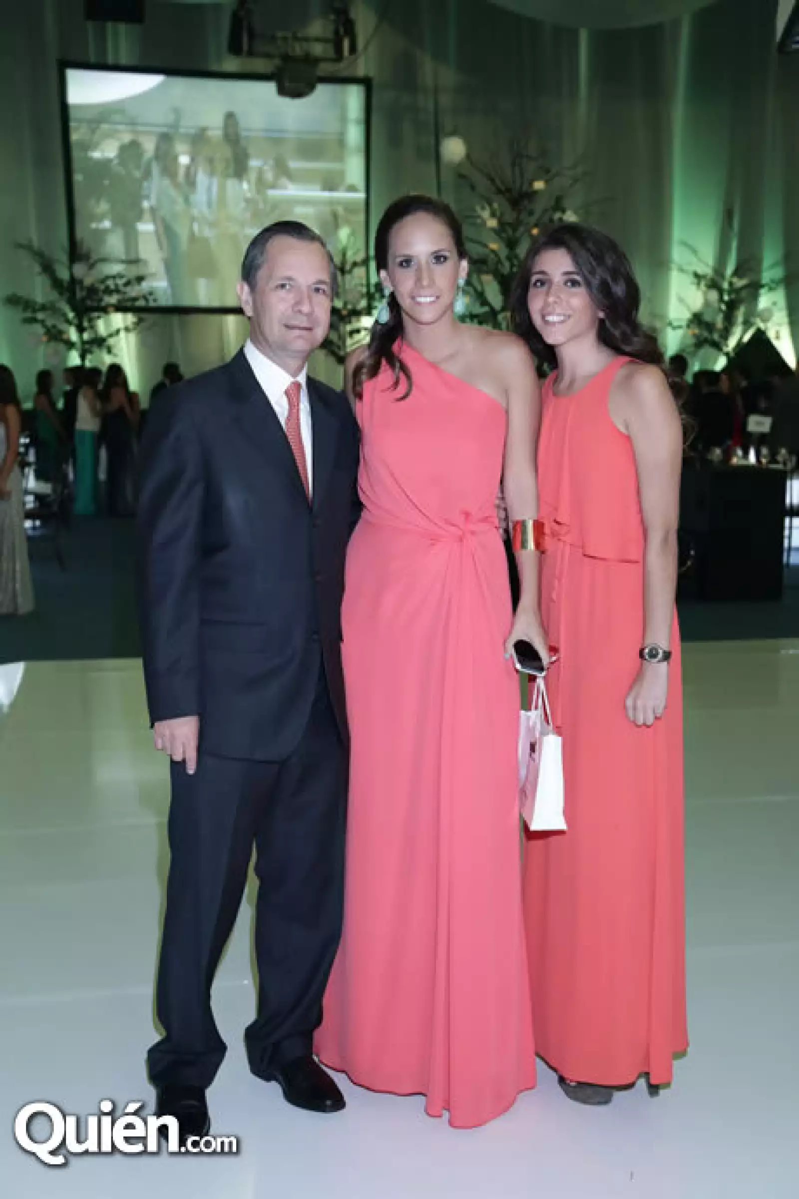 Francisco Serrano,Daniela Serrano y María José Domínguez