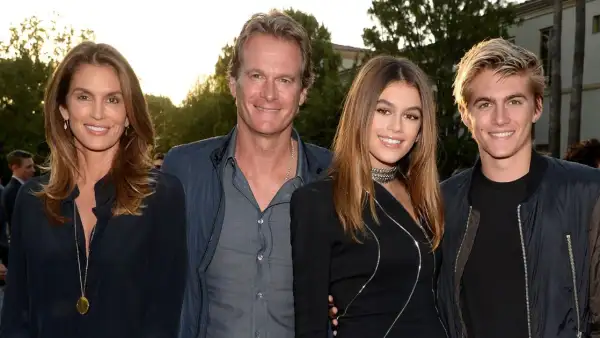 Cindy Crawford, Rande Gerber, Kaia Gerber y Presley Gerber 