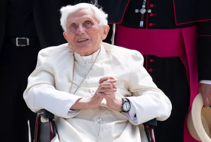 Pope Benedict travels back to the Vatican