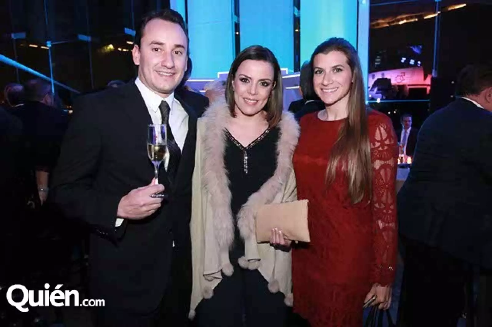 Juan Sotres,María Cisneros y Francesca Romita