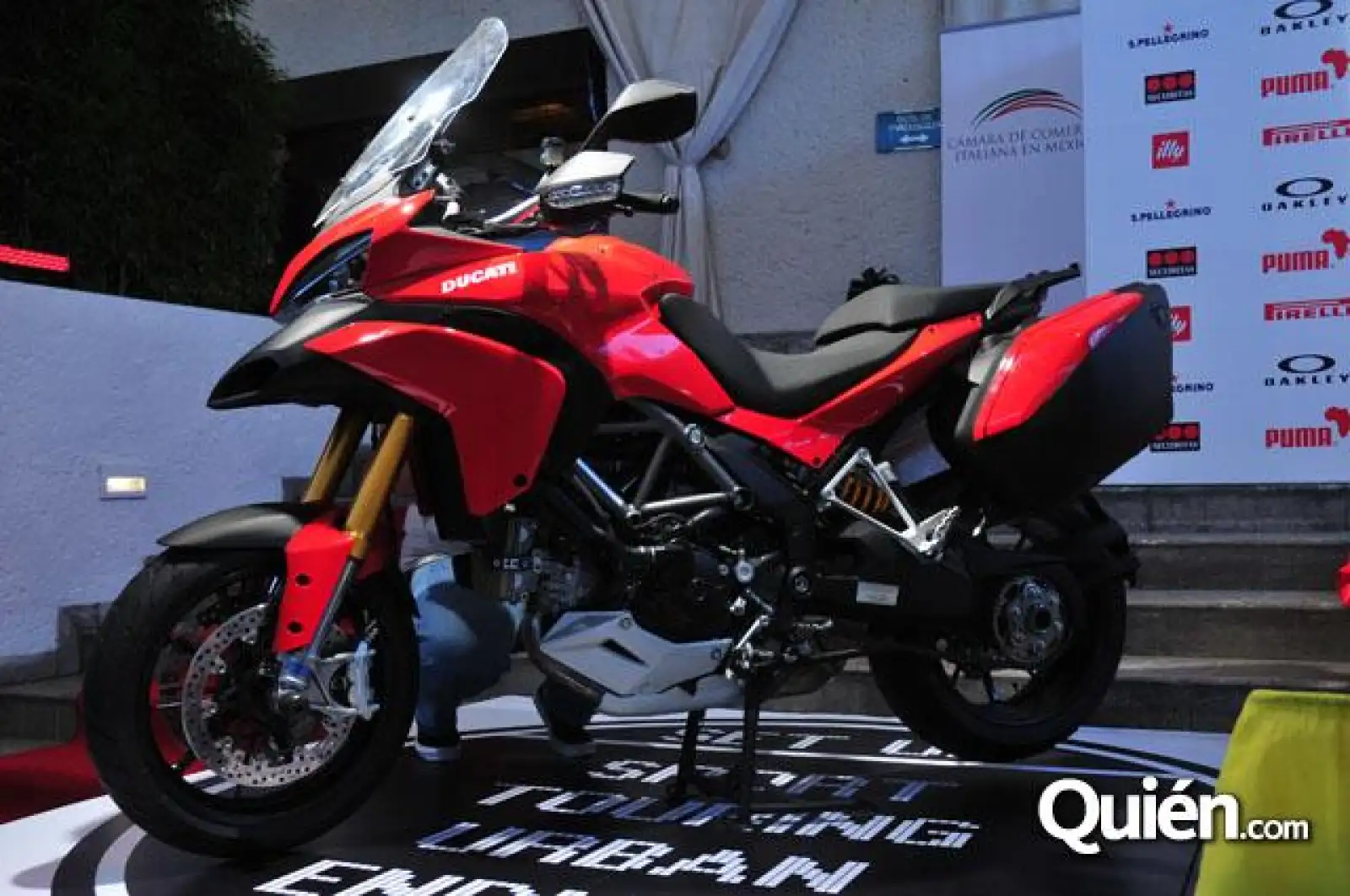 PRESENTACION DE DUCATI