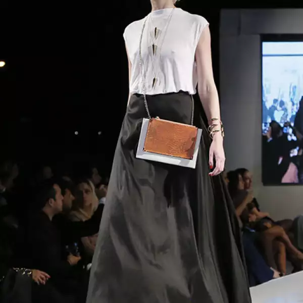 Desfile colección visiones de Daniel Espinosa
