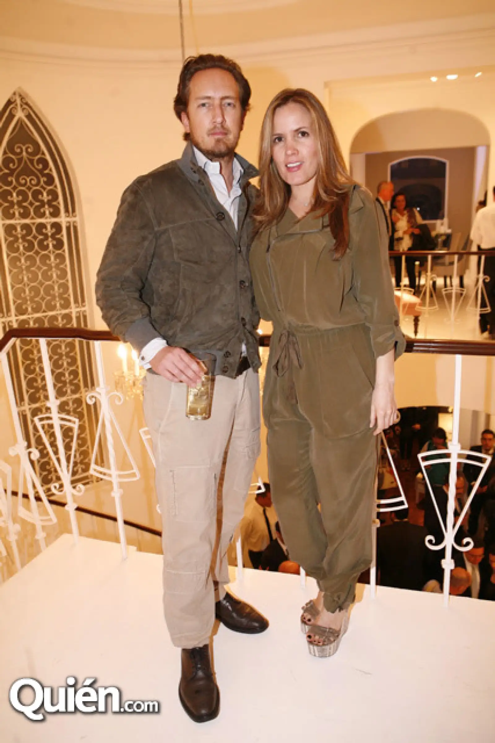 Enrique Gibbon,Sandra Zuluaga