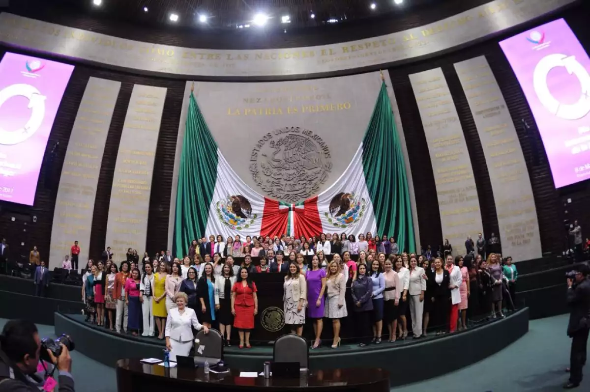 Las mujeres en el poder siguen estereotipadas