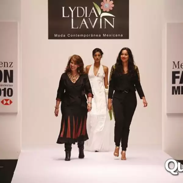 Mercedes  Benz Desfile Lydia Lavin