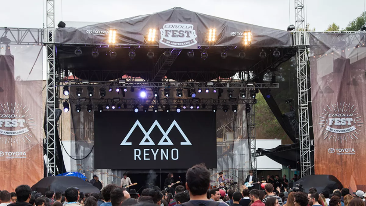 Reyno prendió a los asistentes.