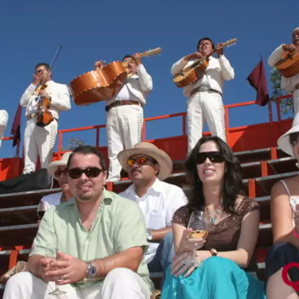 Juan Carlos Flores, Diana Sellman, Anabel Diaz