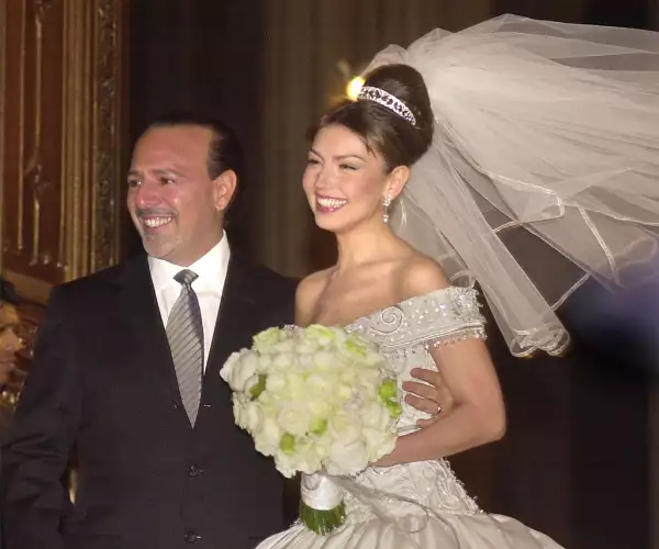 Tommy Mattola Weds Thalia