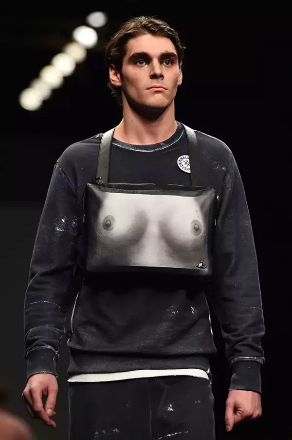 El actor firmó con la agencia de modelos Elite Model Management.