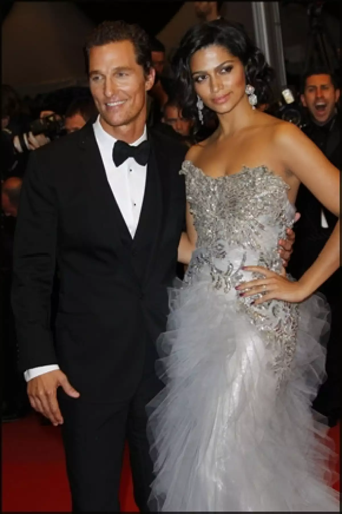 La pareja contrajo matrimonio este sábado en Texas y recibieron una serenata en su boda.