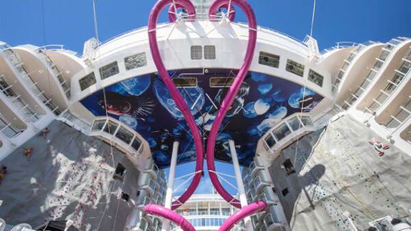 http___cdn.cnn.com_cnnnext_dam_assets_190117140314-royal-caribbean-water-slide.jpg