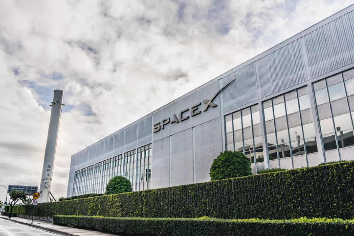 SpaceX se asocia con Google Cloud para dar internet satelital