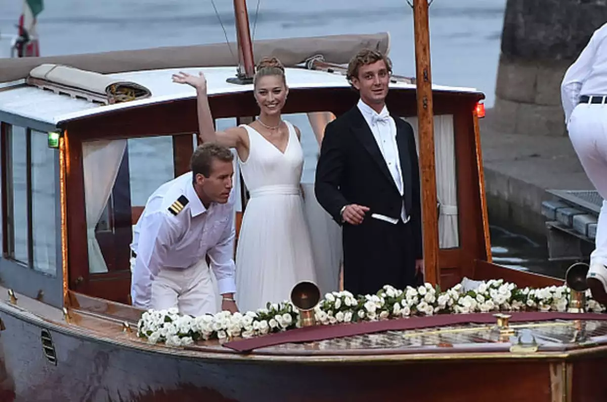 El castillo Borromeo fue el lugar elegido para la celebración.