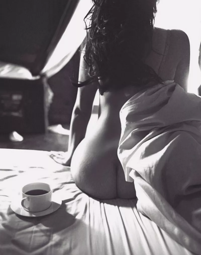 La estrella televisiva muestra un poco de lo que será su próximo proyecto, el cual involucra a dos reconocidos fotógrafos de moda.