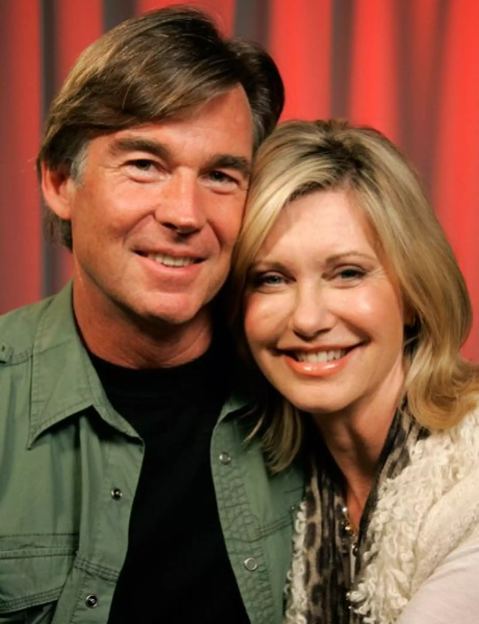 Olivia está grabando un nuevo material bajo la batuta del productor David Foster