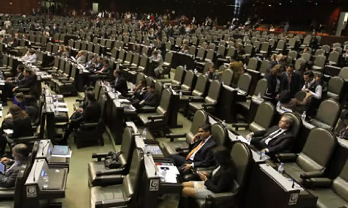La Cámara de Diputados acordó también que el secretario de Hacienda, Luis Videgaray, explique el paquete económico. (Foto: Getty Images)
