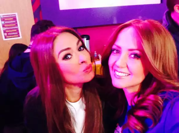 Galilea Montijo y Andrea Legarreta han sido inseparables en la colecta.