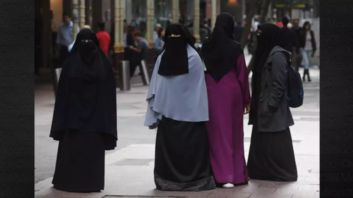 burqa lerida espana prohibicion