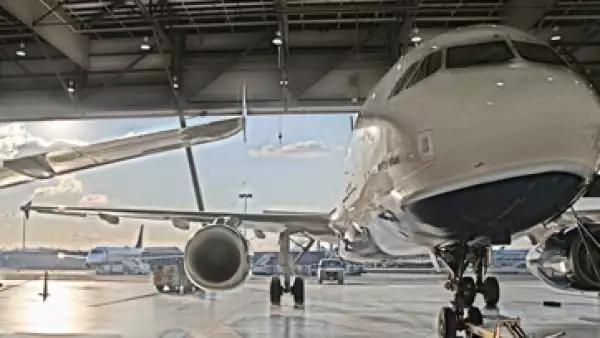 Avion Hangar