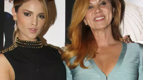 La ex modelo Glenda Reyna dijo en una entrevista que la educación de la joven actriz fue tal y como instruyó a las modelos que formó en su agencia.