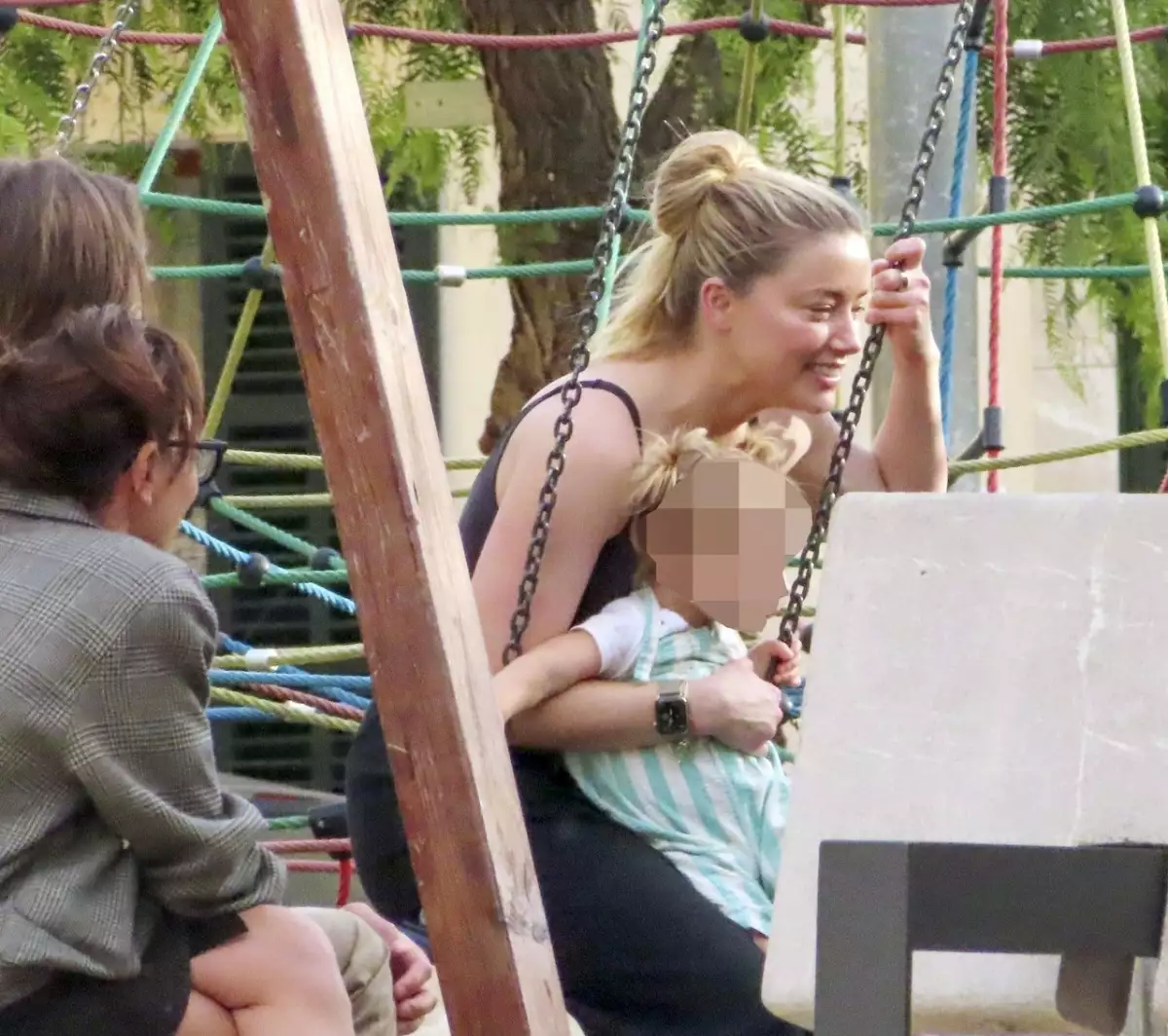 Amber Heard y su hija Oonagh