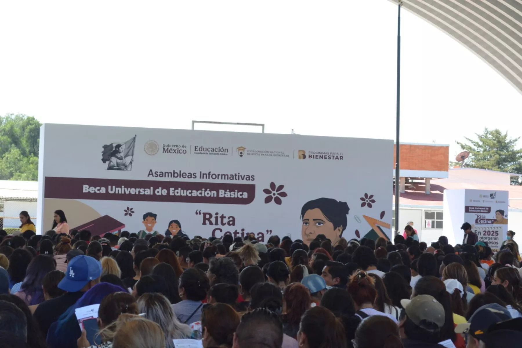 Este error en el registro de la beca Rita Cetina está afectando a estudiantes
