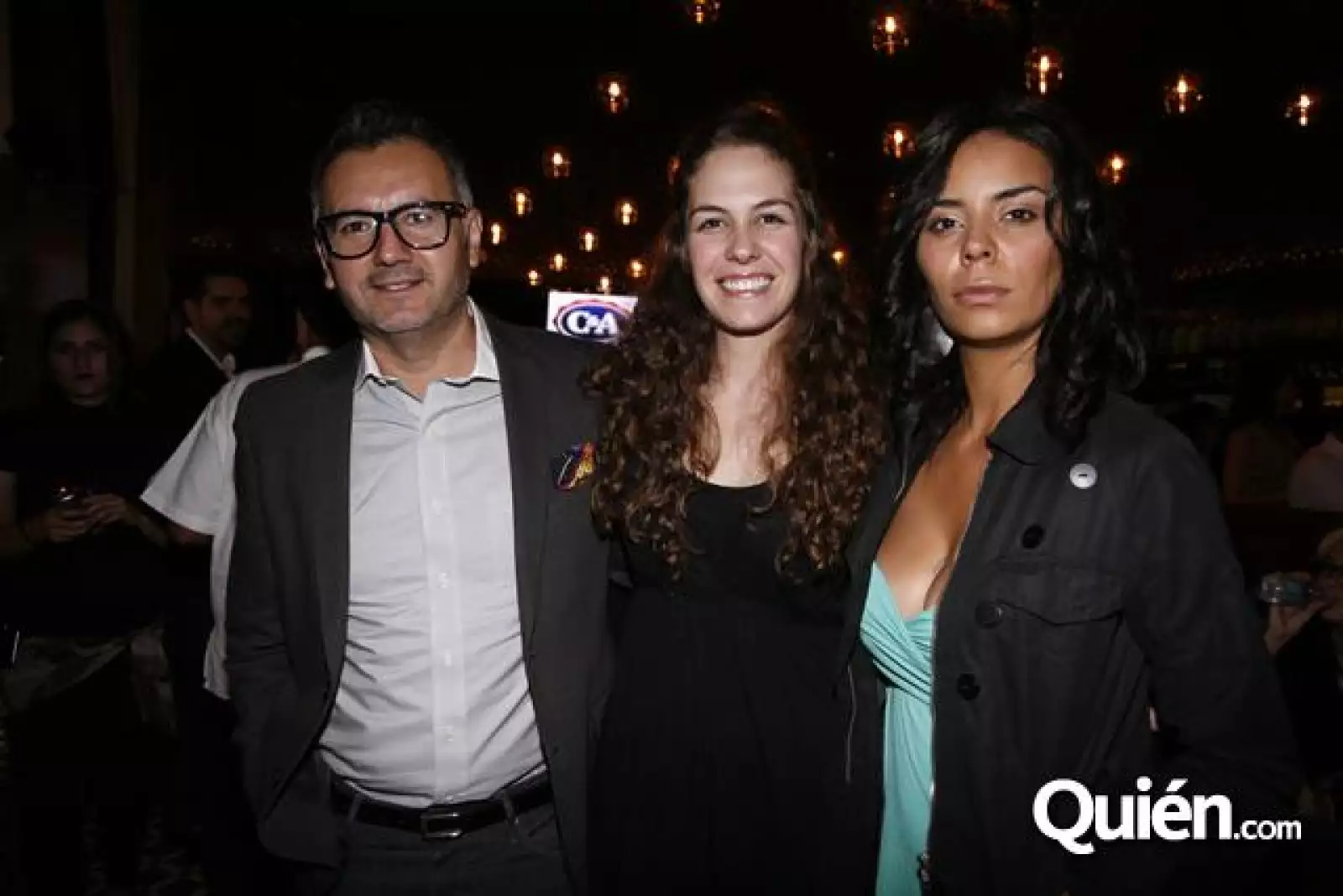 Presentación ropa estilo Thalia