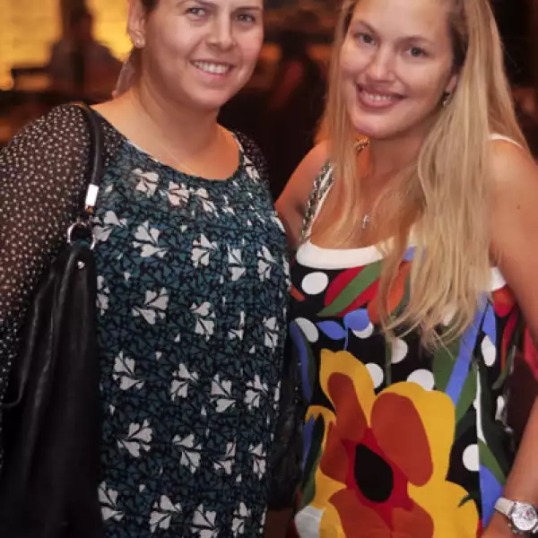 Katina Arguiropulos y Roberta Domínguez