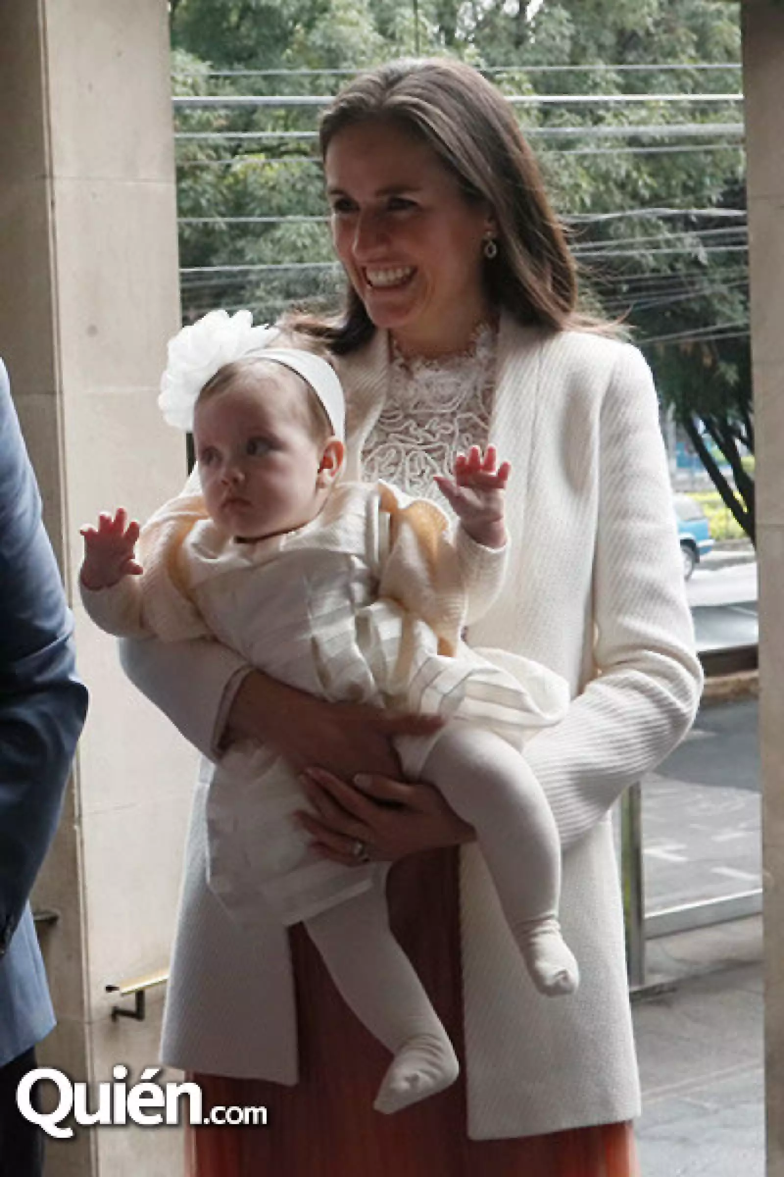 Pía Santamaría y Dana Landa