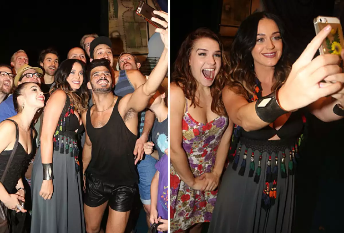 La guapa cantante de 30 años convivió con sus fans durante su estancia en el teatro.