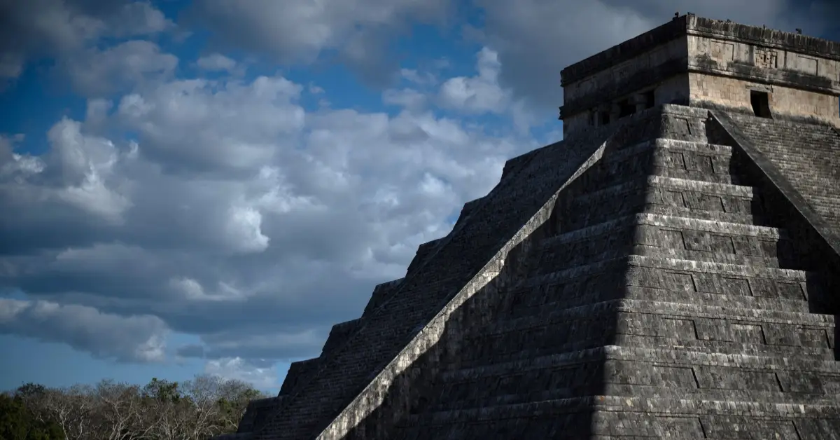 chichen-itza-turismo-.jpg