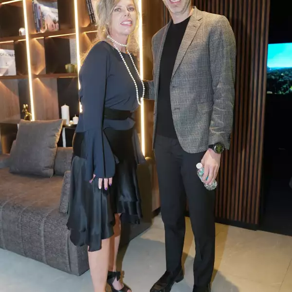 Bratriz de la Barcena y Ari Hanono