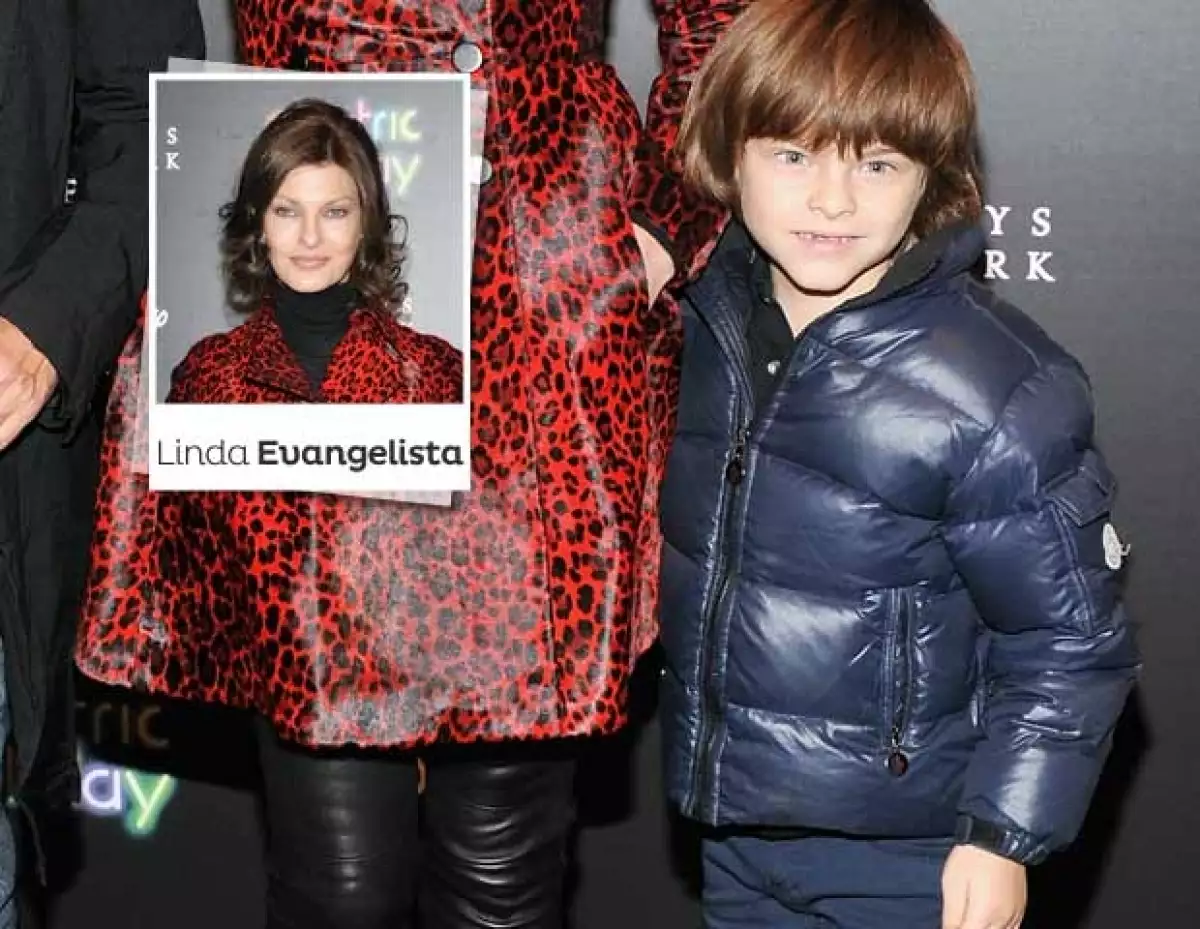 August fue reconocido por Pinault al año de su nacimiento.