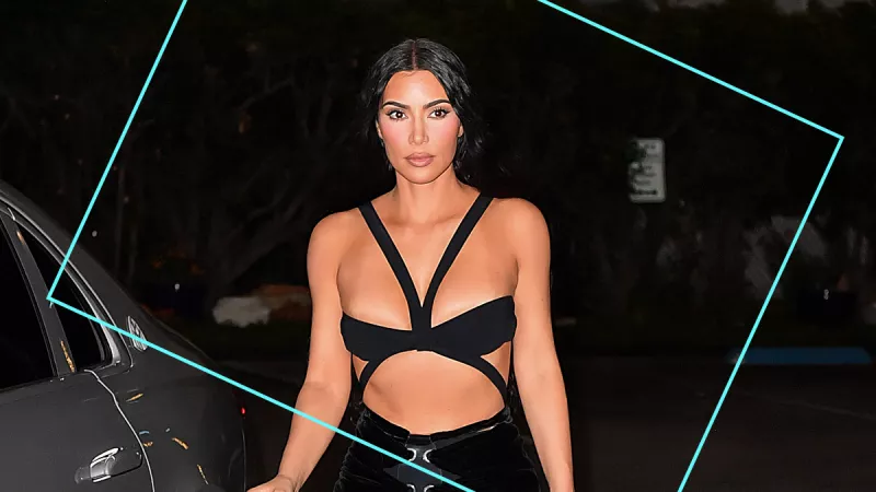 Kim Kardashian roba miradas con un look de invitada de boda súper controversial.