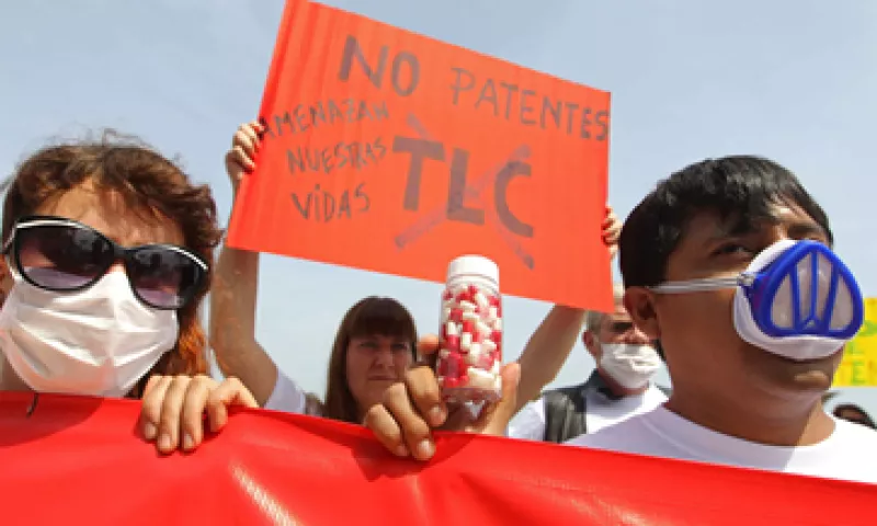 Los manifestantes acusan secretismo en  la realización del encuentro ministerial. (Foto: EFE)
