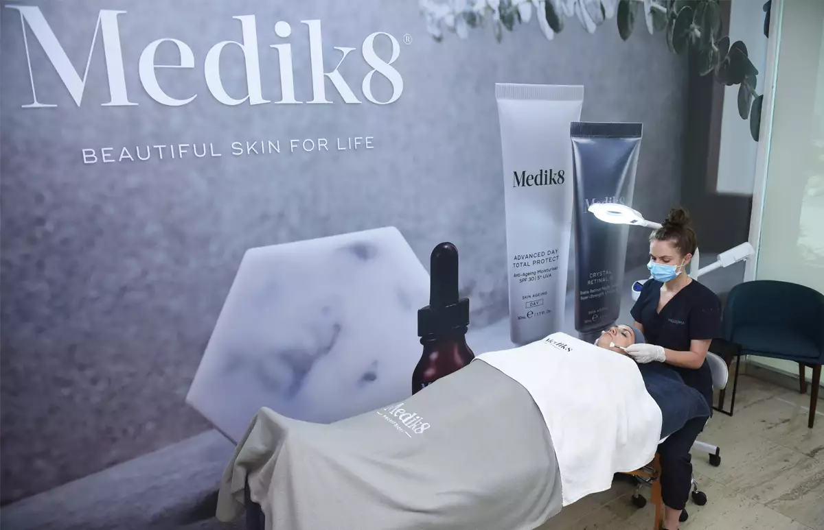 2-medik8-espacio-facial-mexico-pedregal-skincare-piel-complexion-dermatologo.jpg