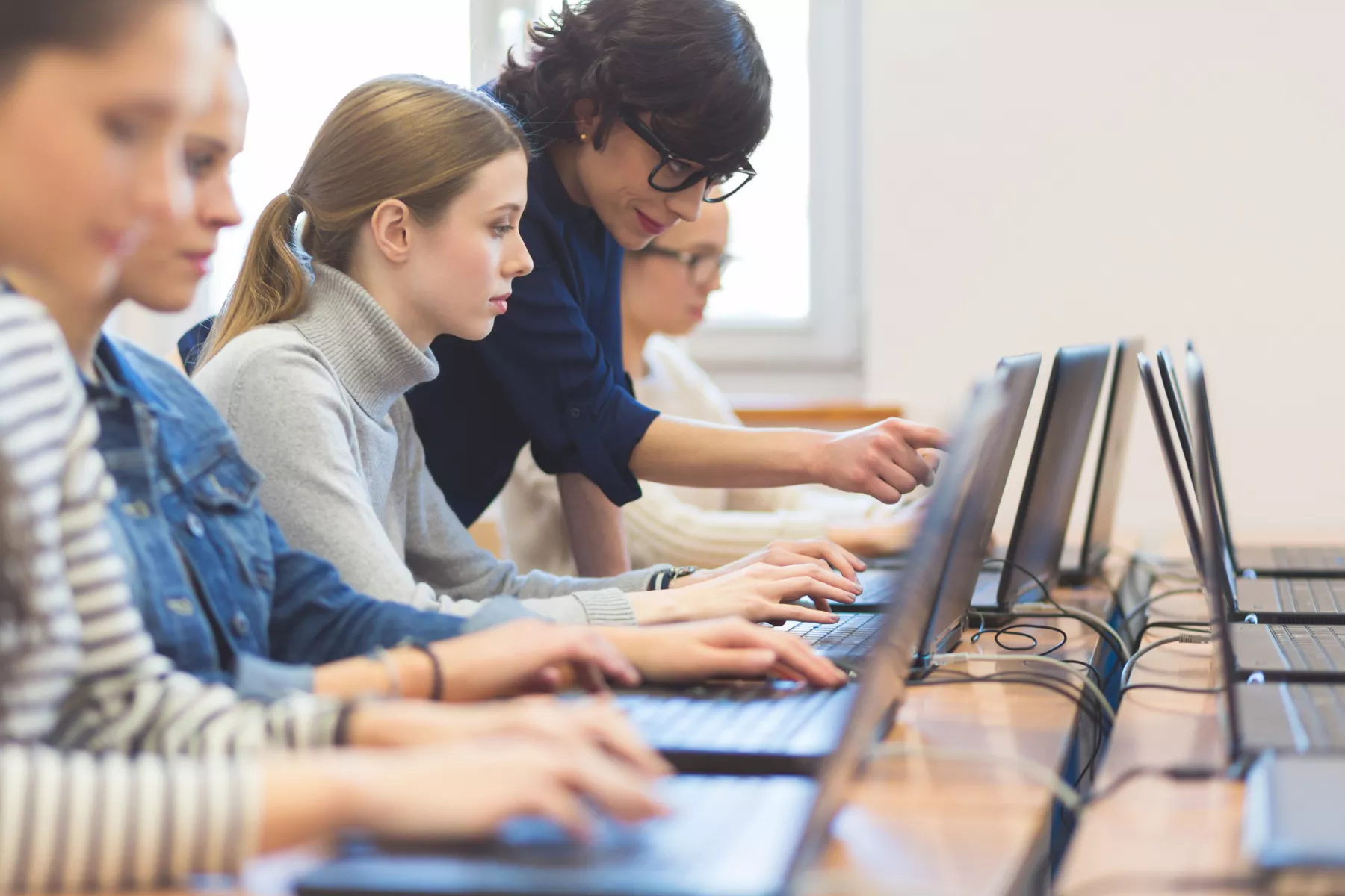 Mujeres y tecnología