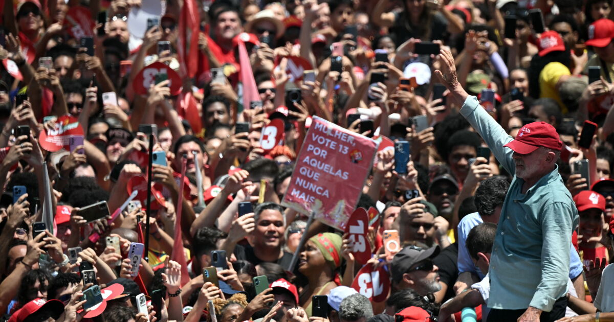 BRASIL: BALOTAJE DE INFARTO ENTRE LULA Y BOLSONARO