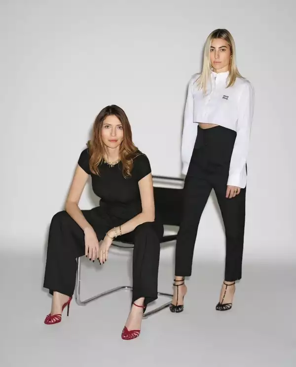 VALENTINA Y PERLA.jpg