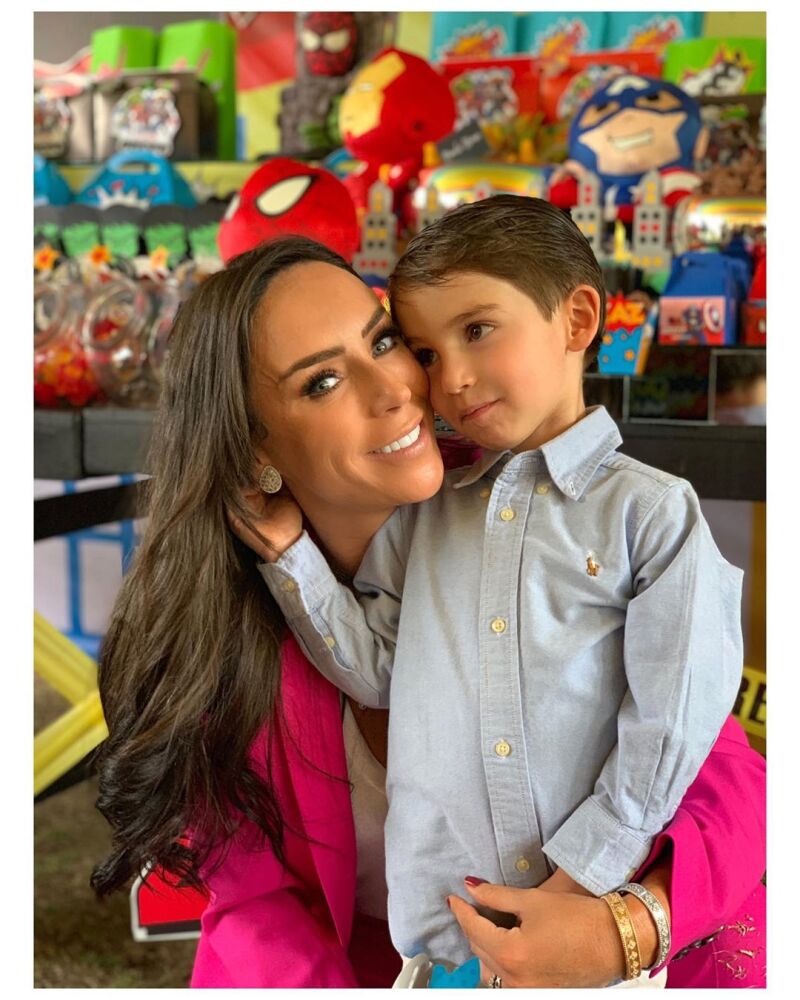 Inés Gómez Mont y su hijo Bosco