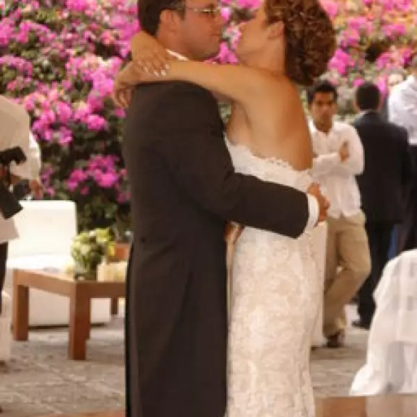 Oliver Fernández, Lourdes Suárez