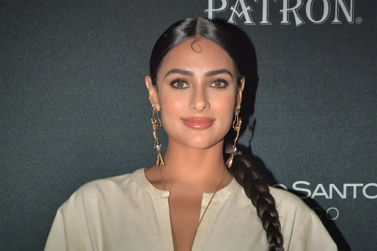 Vogue Magazine 'Dia de Muertos' Gala - Black Carpet