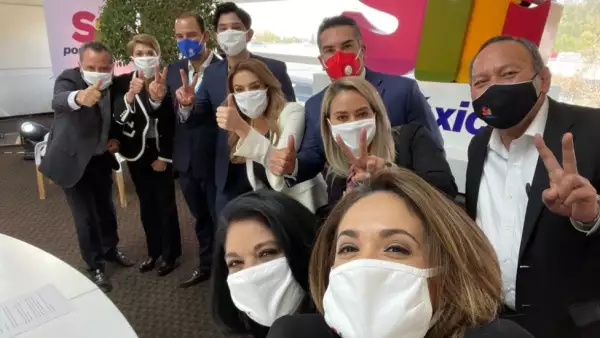 Integrantes de Sí por México