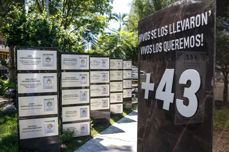 43 estudiantes